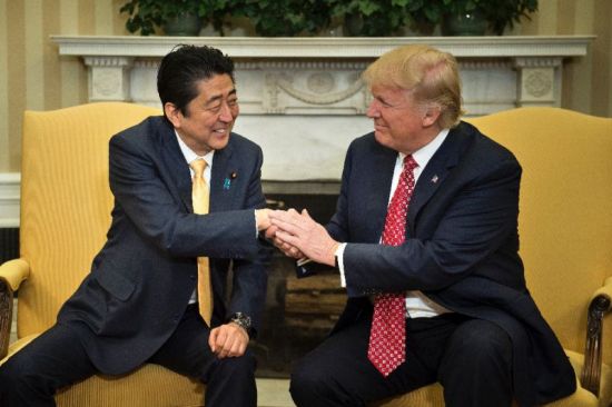 Hai nhà lãnh đạo Donald Trump và Shinzo Abe