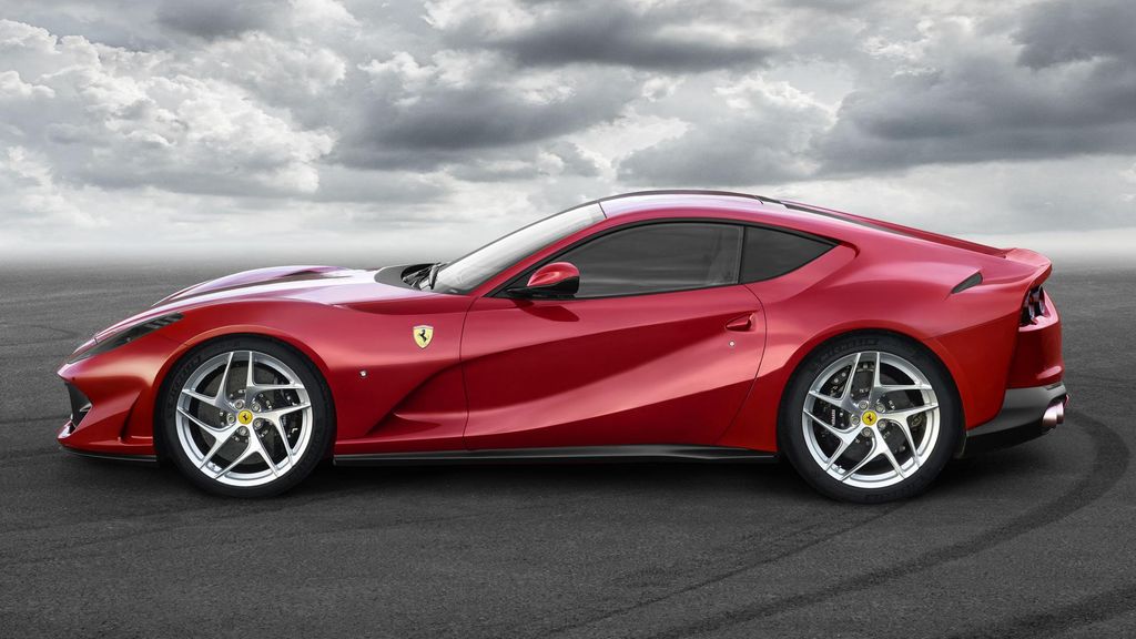 812 Superfast - siêu xe mạnh nhất nhà Ferrari