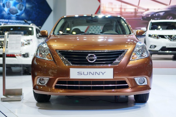 Nissan Sunny bất ngờ giảm giá tới 35 triệu đồng