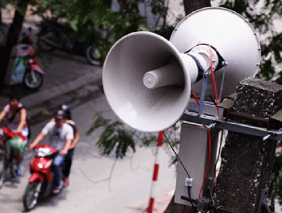 Đại diện Sở TT&TT Hà Nội cho biết, Sở sẽ  báo cáo  lãnh đạo UBND TP Hà Nội về kết quả rà soát, đánh giá và phương án đề xuất đối với hệ thống loa truyền thanh xã, phường trong quý I/2017 (Ảnh minh họa. Nguồn: Internet)