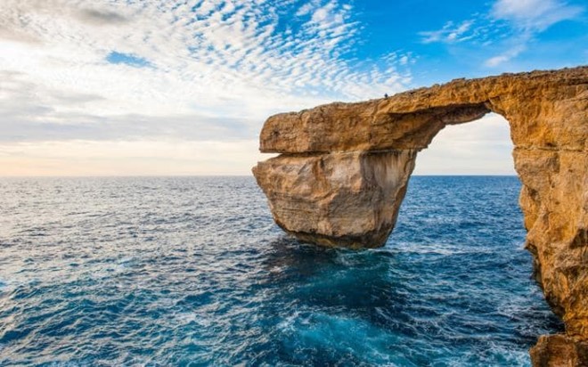Azure Window, biểu tượng nổi tiếng của đảo Malta, nay chỉ còn trong ký ức. Ảnh: 