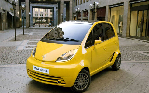Năm 2012 ô tô Tata Nano được coi là rẻ nhất thế giới khi vào thị trường Việt Nam chào bán với giá khoảng 200 triệu đồng. (Ảnh: Internet)