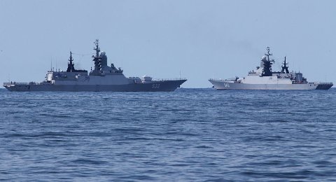 Hải quân Nga tập trận rầm rộ với tàu chiến tối tân