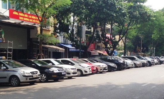Hà Nội: Từ hôm nay, có thể tìm chỗ đỗ xe qua điện thoại di động