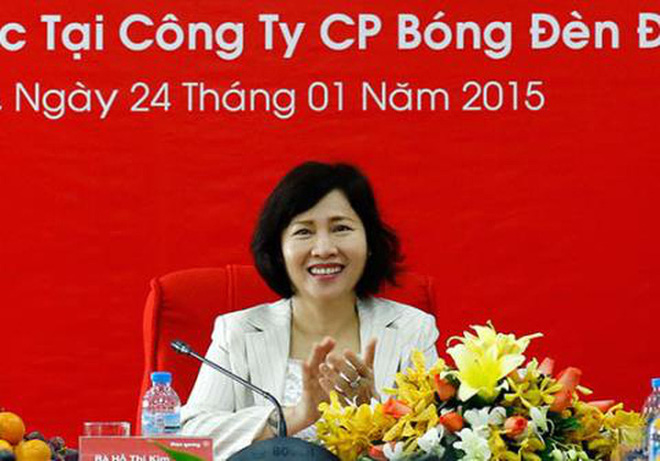 Bà Hồ Thị Kim Thoa, Thứ trưởng Bộ Công Thương, hiệm đang nắm giữ 1,68 triệu cổ phần của Công ty Điện Quang