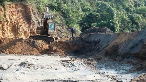 Phó Thủ tướng yêu cầu khẩn trương xử lý sự cố vỡ đập bùn thải
