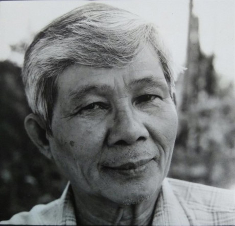 Nha van Nguyen Quang Than 