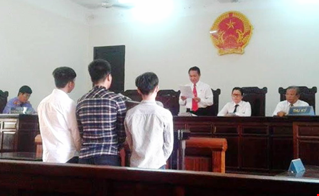 Các đối tượng bị xét xử tại Tòa án huyện Long Thành