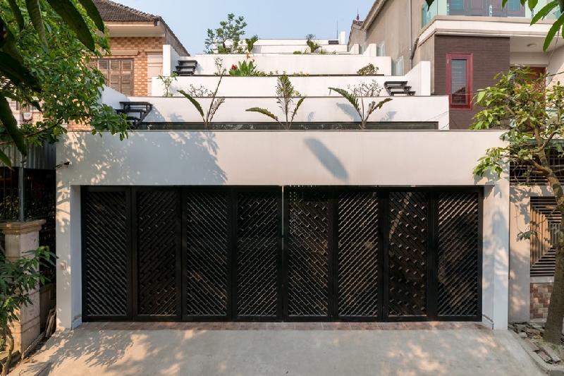 Căn nhà có một không hai này được thiết kế bởi hai kiến trúc sư Đoàn Thanh Hà và Trần Ngọc Phương của H&P Architects.