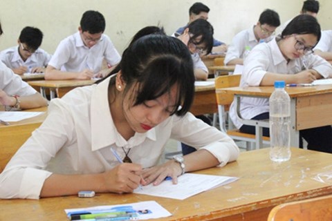 Tuyển sinh lớp 10: Hà Nội cấm đưa thêm tiêu chí khác ngoài điểm thi