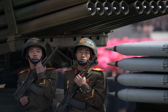 Bán đảo Triều Tiên trên bờ vực chiến tranh, Trung Quốc cầu cứu Nga