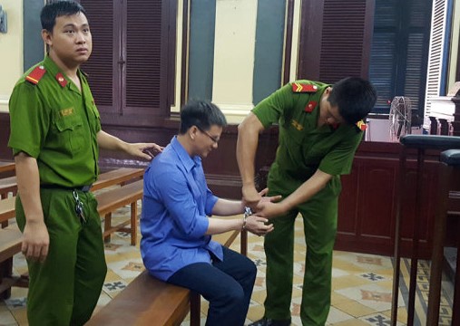 Kẻ cuồng yêu sát hại con giáo sư ở Sài Gòn lại hầu tòa