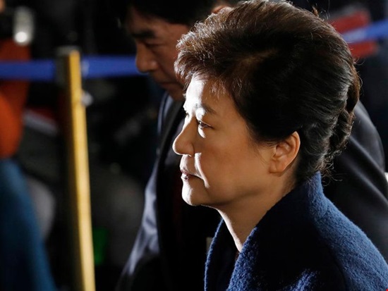 Bà Park Geun-hye bị bắt giữ hôm 31-3. Ảnh: BLOOMBERG