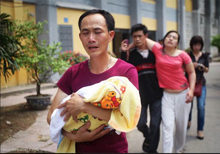 Dịch sởi 2014: Nhìn lại từ cái chết đau xót của 100 trẻ nhỏ