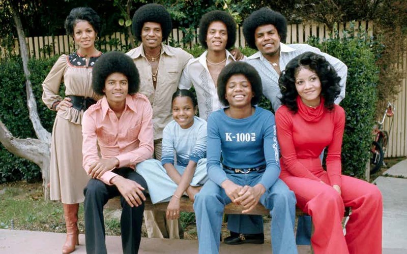  Michael có một người anh là Brandon Jackson đã qua đời khi mới chỉ một ngày tuổi. Được biết, Michael là con thứ 8 trong gia đình Jackson. Ảnh: The Richest. 