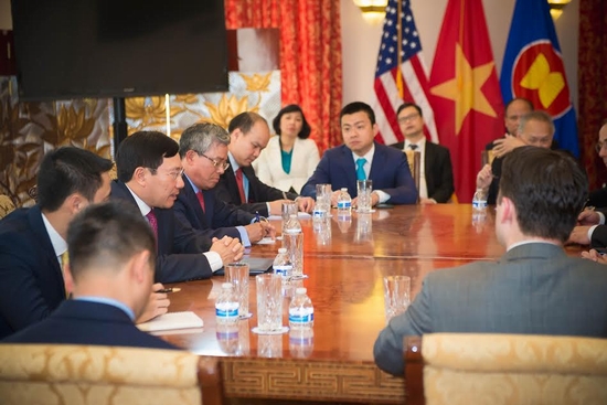 Phó Thủ tướng, Bộ trưởng Bộ Ngoại giao Phạm Bình Minh gặp gỡ Quỹ Heritage Foundation