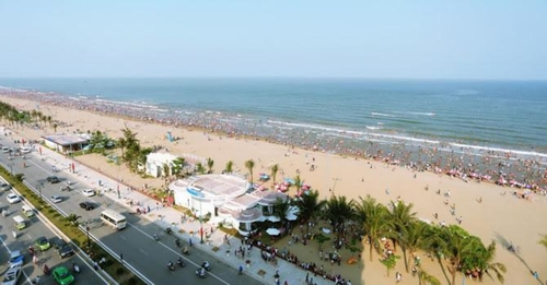 Biển Sầm Sơn như được thay áo mới với hệ thống Hubway hiện đại và xinh đẹp nằm dọc bãi biển.