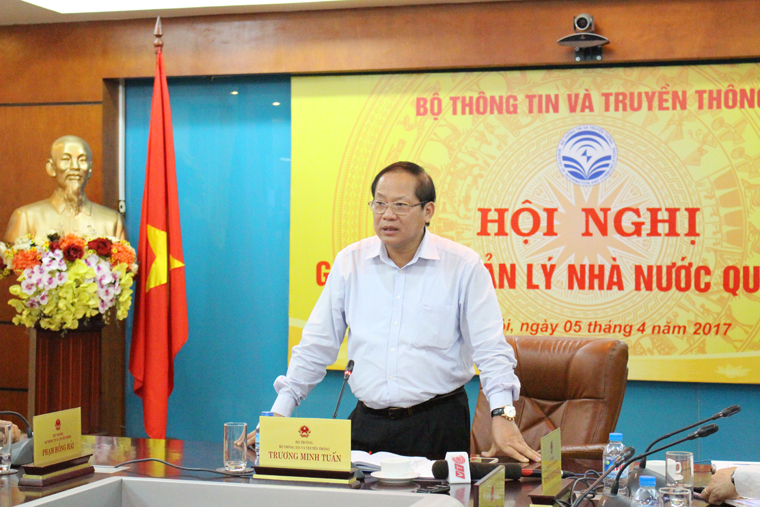 Bộ trưởng Bộ TT&TT Trương Minh Tuấn phát biểu chỉ đạo Hội nghị.