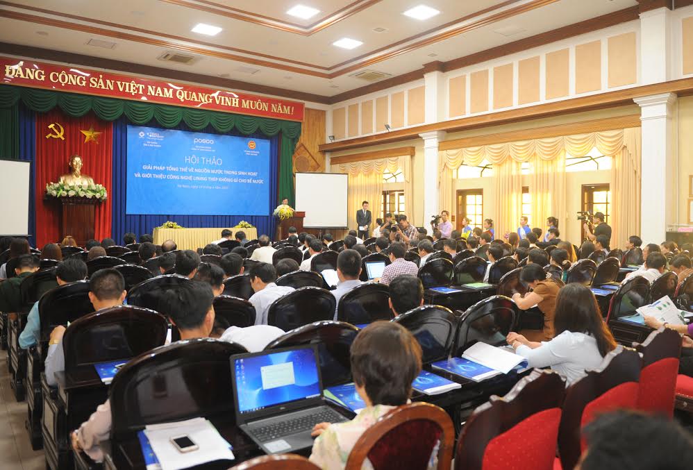 Hội thảo “Giải pháp Tổng thể về nguồn nước trong sinh hoạt và giới thiệu công nghệ Lining Thép không gỉ cho bể nước” tại UBND tỉnh Hà Nam.