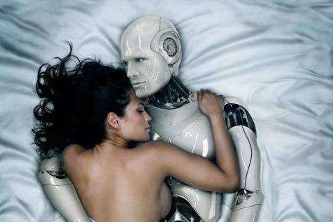 30 năm nữa, con người cưới robot, không tình dục để sinh con