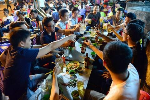 Tiêu thụ rượu bia ở Việt Nam không nhiều như công bố