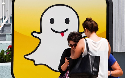 Lượng người dùng hoạt động hàng ngày của Snapchat là 166 triệu, chỉ tăng 8 triệu người so với quý trước - Ảnh: Bloomberg.