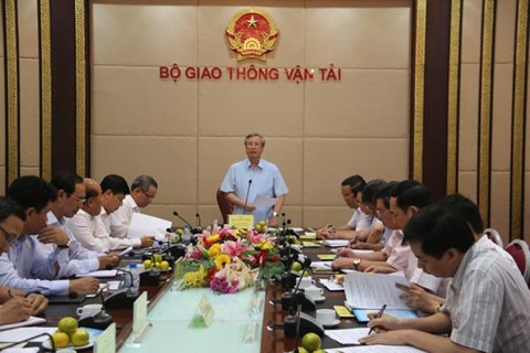 Đồng chí Trần Quốc Vượng, Ủy viên Bộ Chính trị, Chủ nhiệm Ủy ban Kiểm tra Trung ương phát biểu tại cuộc làm việc (ảnh: Bộ GTVT)