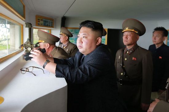 Triều Tiên vừa thử thành công một tên lửa đạn đạo, khiến cộng đồng thế giới lo ngại