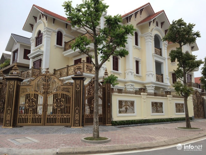Những biệt thự hàng chục tỷ đồng lộng lẫy ở ven đô Hà Nội