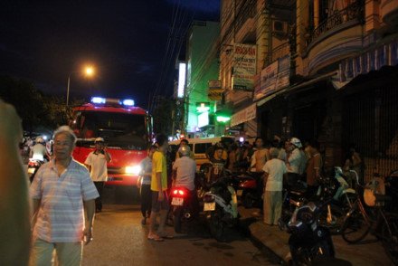 Nổ lớn tại khách sạn ở Nha Trang , 1 phụ nữ tử vong