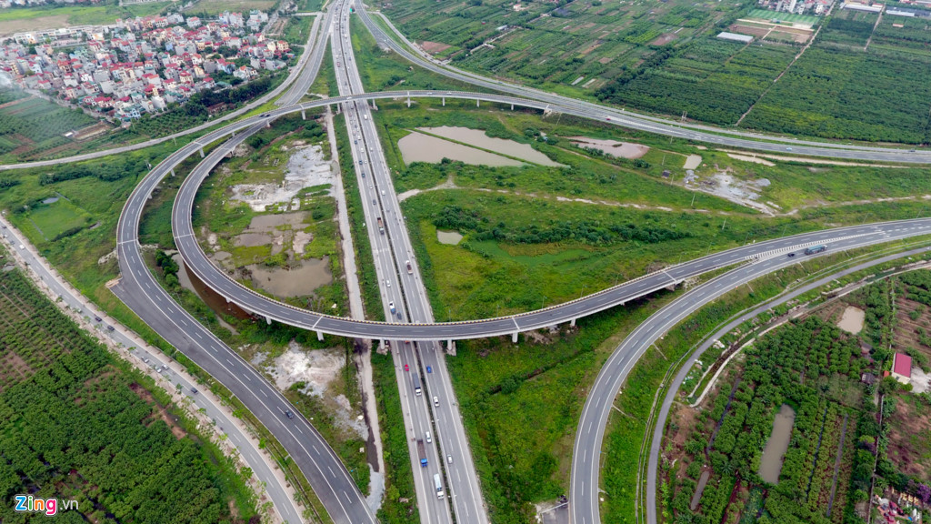 Nút giao Thanh Trì và cao tốc Hà Nội - Hải Phòng chỉ cách nút giao Thanh Trì - Quốc lộ 5 hơn 1 km.