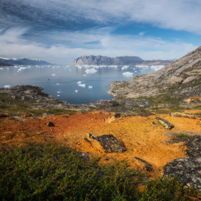 Mật độ dân số trên đảo Greenland là một trong những nơi thưa thớt nhất thế giới.