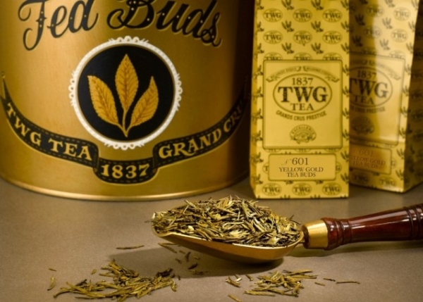 Loại trà thuộc hàng thượng hạng sang trọng này được phát triển bởi một công ty của Singapore. Búp trà được sơn hoàn toàn bằng vàng thật 24 karat và có mức giá 3.000USD cho 100 gram trà.