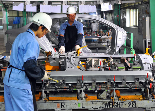 Chi phí sản xuất ô tô Việt Nam sẽ tăng 20% trong năm 2018?