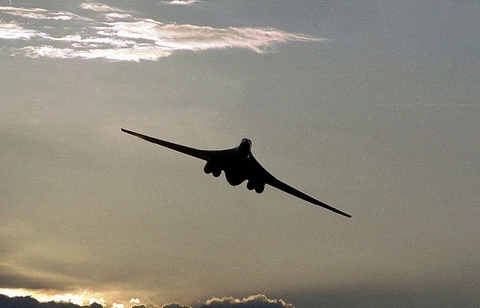 Nga triển khai máy bay ném bom đáng sợ nhất thế giới