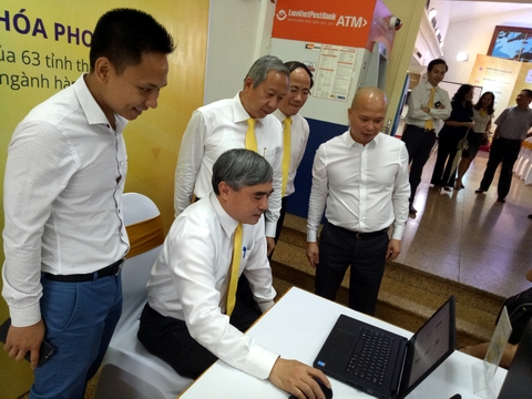 Thứ trưởng Nguyễn Minh Hồng trải nghiệm đặt hàng trên https://badasa.com.vn