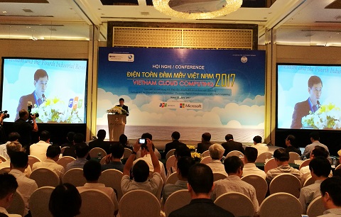 Gần 400 đại biểu đã tham dự Hội nghị điện toán đám mây Việt Nam.