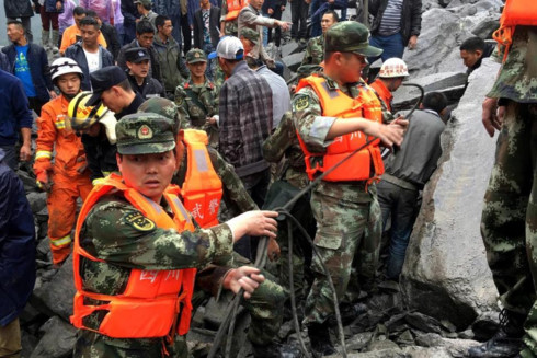 Tìm thấy 15 thi thể sau vụ lở đất kinh hoàng ở Trung Quốc