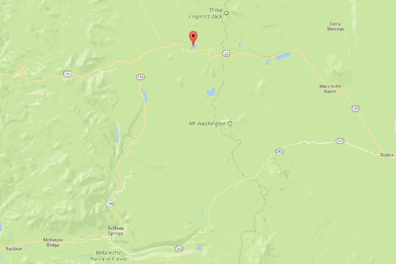 Hồ Mất tích (dấu đỏ trên bản đồ) nằm trong rừng quốc gia Willamette, bang Oregon, Mỹ. Ảnh chụp màn hình.