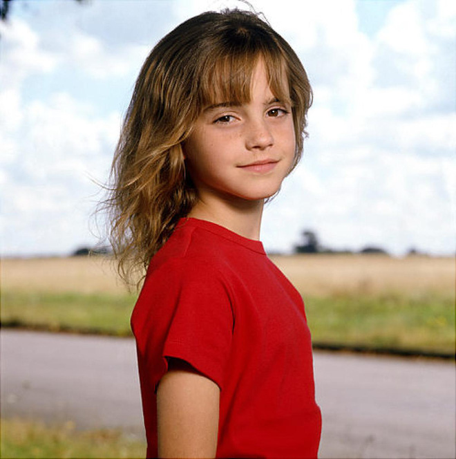 Năm 2001, Emma Watson đã bắt đầu nổi tiếng với vai diễn Hermione khi chỉ mới 11 tuổi