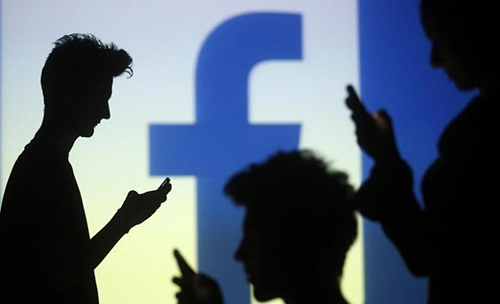 Facebook: Tài khoản post nhiều bài trong ngày thường phát tán tin tức giả