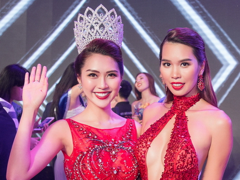 Tường Linh đọ sắc bên Hà Anh tại chung kết Hoa hậu Hữu Nghị ASEAN 2017