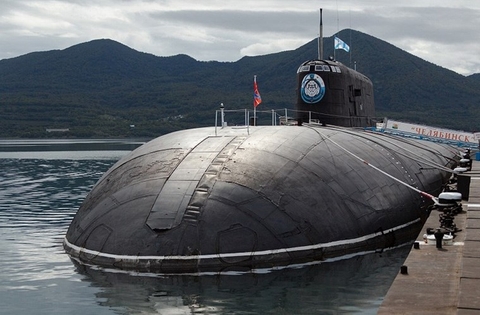 Tàu ngầm mạnh nhất Nga phóng tên lửa, diệt mục tiêu