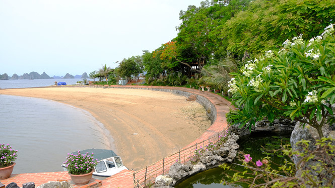 Một góc công trình xây dựng trái phép trên đảo Nêm (xã Thắng Lợi, H.Vân Đồn, Quảng Ninh)