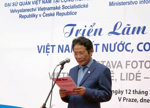 Thứ trưởng Bộ Thông tin và Truyền thông Hoàng Vĩnh Bảo phát biểu khai mạc Triển lãm.