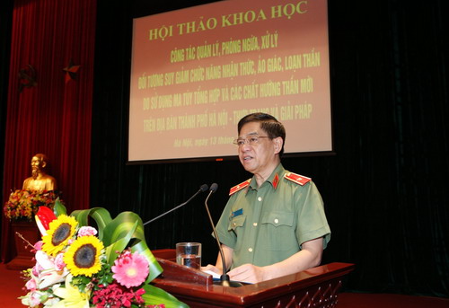 Thiếu tướng Đoàn Duy Khương, Giám đốc Công an TP Hà Nội phát biểu tại Hội thảo.
