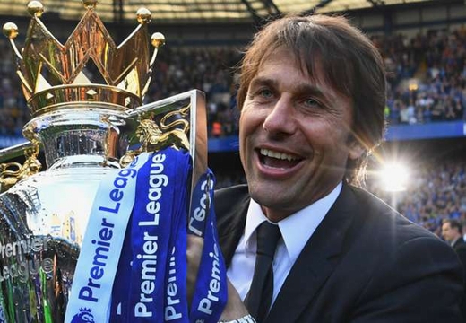 HLV Conte giúp Chelsea vô địch Premier League mùa giải vừa qua