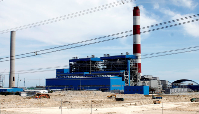 Nhà máy nhiệt điện Vĩnh Tân đang trong quá trình hoàn thành để đưa vào hoạt động. Ảnh: Zing