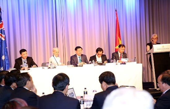 Phó Thủ tướng Vương Đình Huệ gặp gỡ các doanh nghiệp Australia