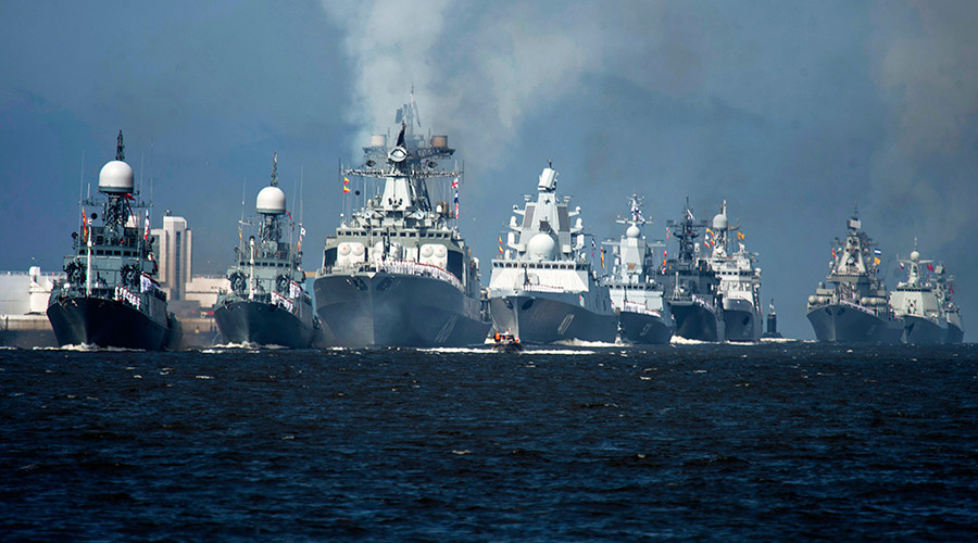 100 chiến hạm Nga xuất hiện trong màn diễu binh chưa từng có